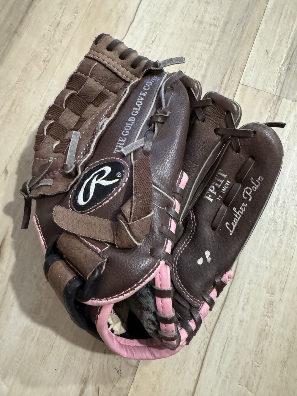 Rawlings FP11T 11'' Youth Brown Pink Right Hand Throw Softball Glove